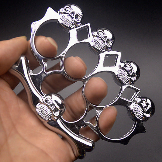 Five Skulls Shape Style Outdoor Pocket EDC Knuckle Dutsers