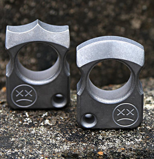 Various Styles of Mini Titanium Multifunctional Outdoor Pocket Knuckle Dutsers