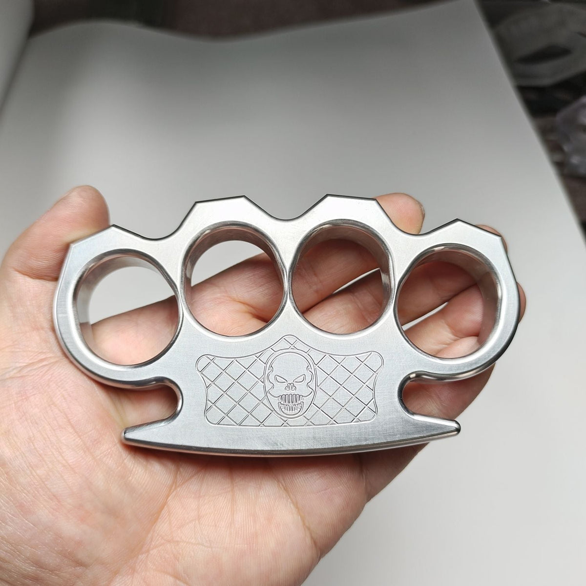 Steel Knuckle Dutsers Corrugated Skull Pattern Large Hole Bottle Opener