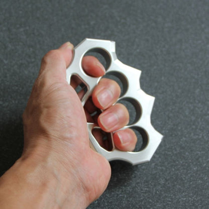 304 Steel Grass Exquisite Shape Large Hole Knuckle Dusters