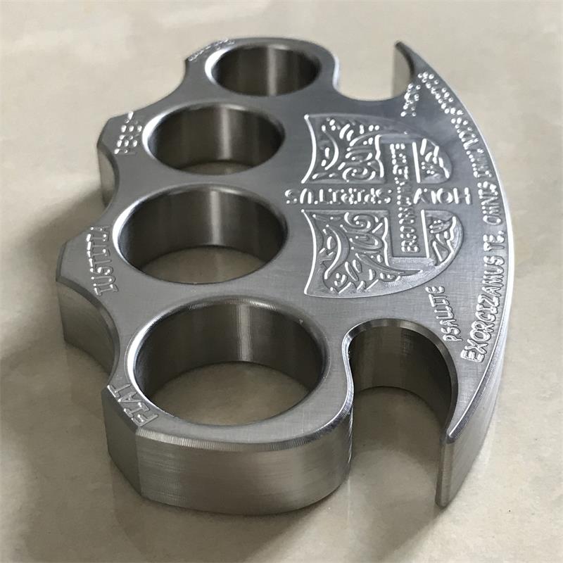 Steel Knuckle Dusters Bottle Opener Four-hole Classic Tool
