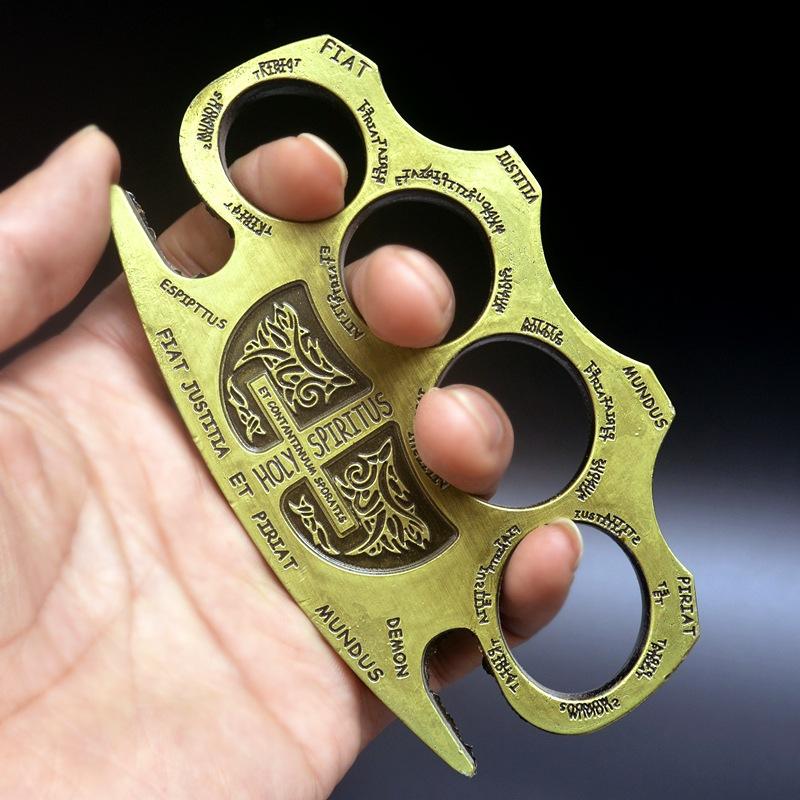 Thickened and Widened Outdoor Portable Knuckle Dusters