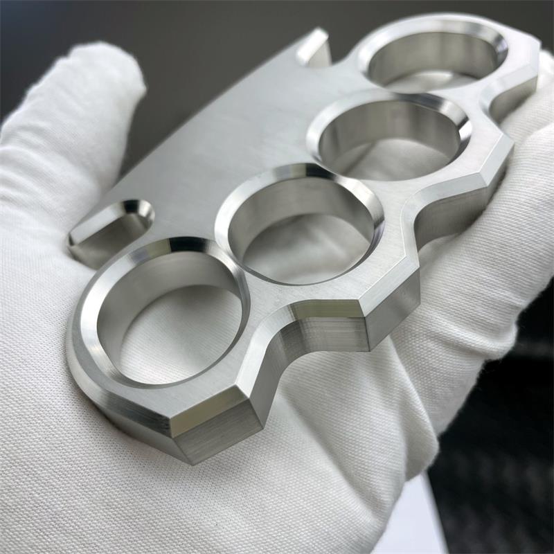 Classic 304 Steel Mirror Polished Large Hole Knuckle Dusters Outdoor Tool