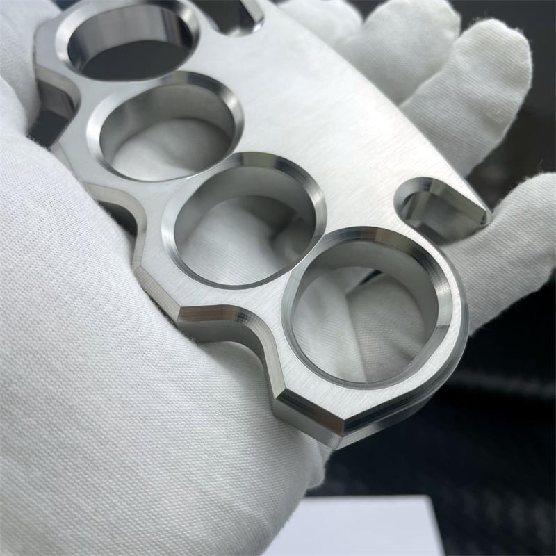 Classic 304 Steel Mirror Polished Large Hole Knuckle Dusters Outdoor Tool