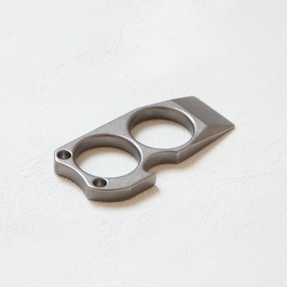 Mini Crowbar Titanium Knuckle Dusters Bottle Opening EDC Keychain