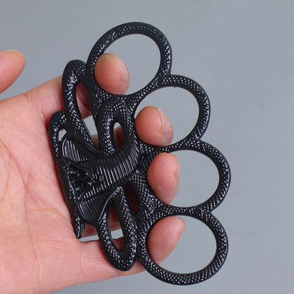 Snake-Inspired Knuckle Duster Outdoors EDC Tool
