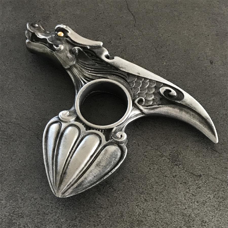 EDC Creative Knuckle Duster Dragon Pattern Tool