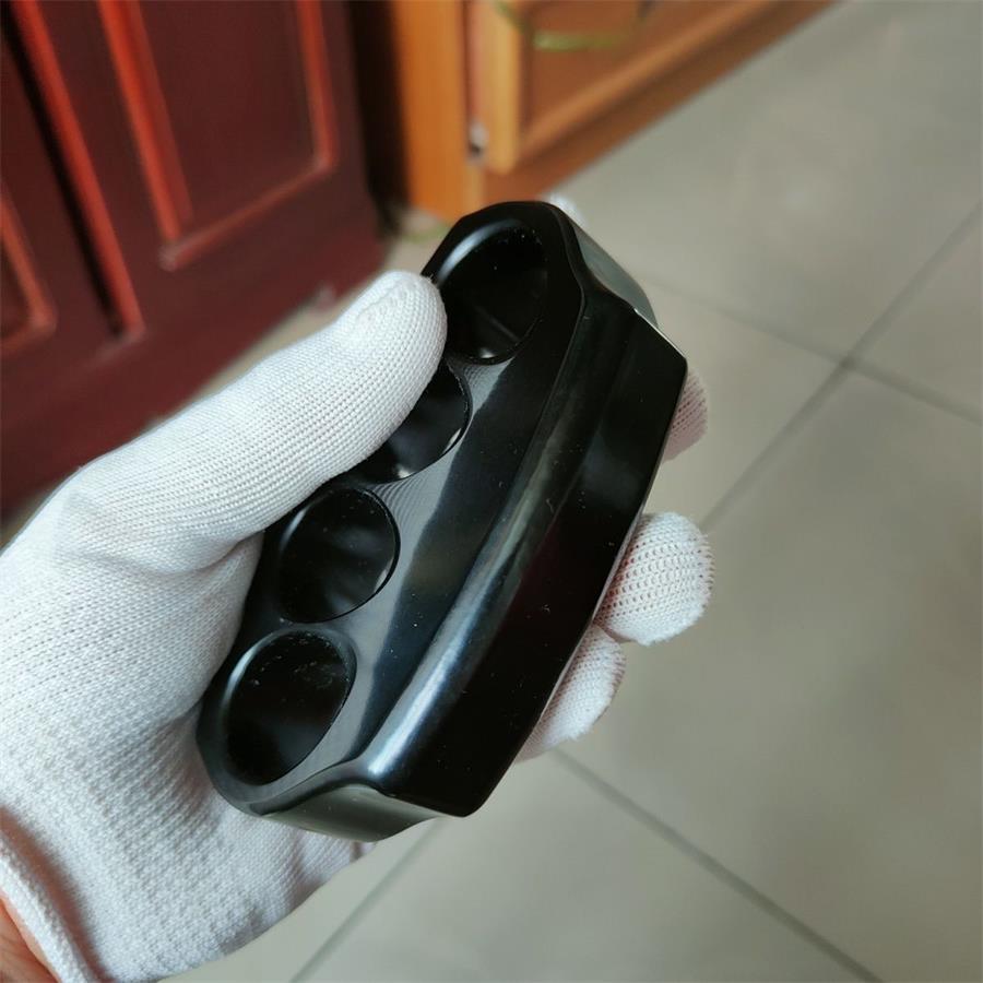 Thickened Classic Bakelite Hand Polished Knuckle Dusters