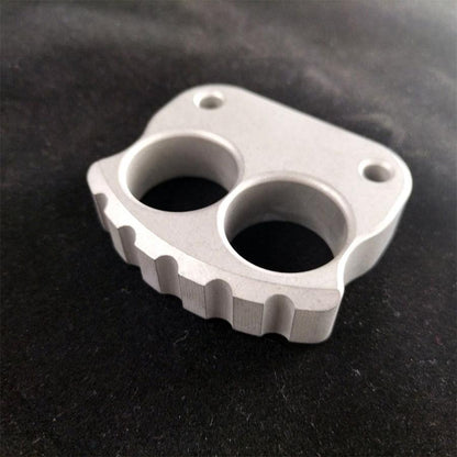 Thick Steel Skull Knuckle Dusters Portable EDC Keychain Backpack Outdoor Tool