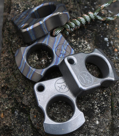 Various Styles of Mini Titanium Multifunctional Outdoor Pocket Knuckle Dutsers